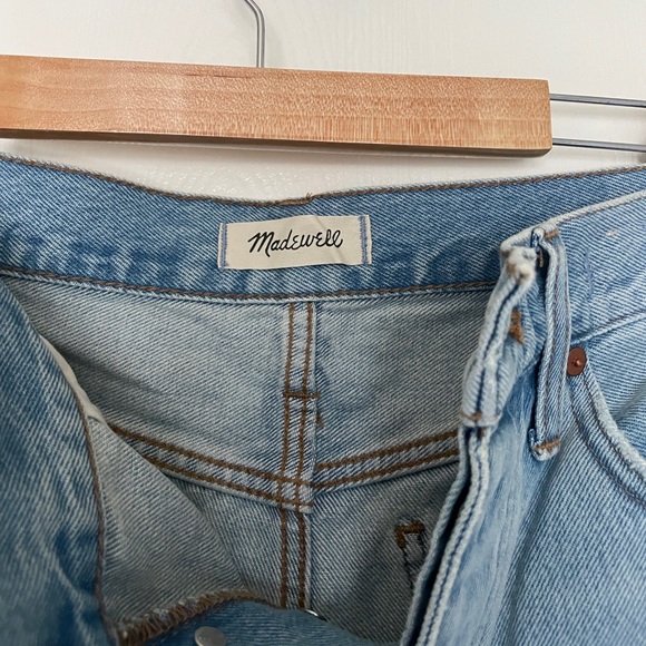 Madewell Relaxed Denim Short - Picture 2 of 5